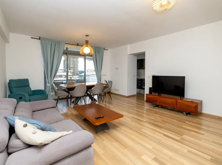 Mieszkanie 3 pokoi 125 m² w Limassol, Cypr