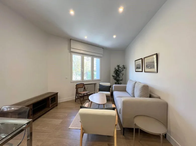 Wohnung 3 zimmer  Madrid, Spanien