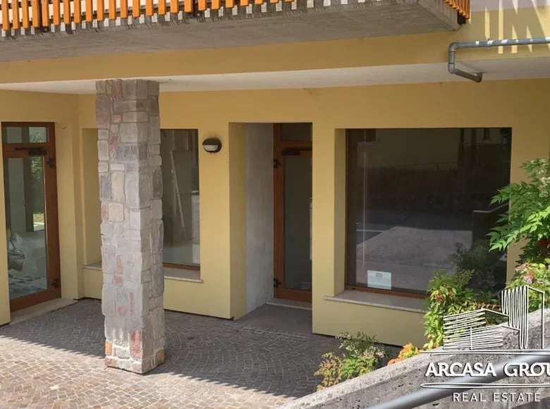 Sklep 70 m² Barcis, Włochy