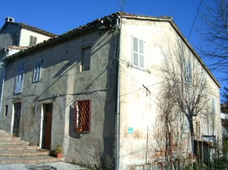 House 10 rooms 215 m² Terni, Italy