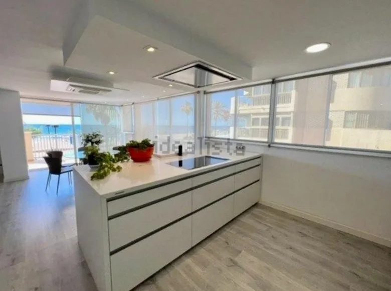 Квартира 3 спальни 202 м² Фуэнхирола, Испания