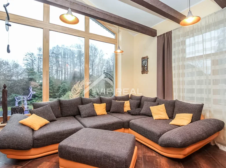 Dom 5 pokojów 250 m² w Jurmała, Łotwa