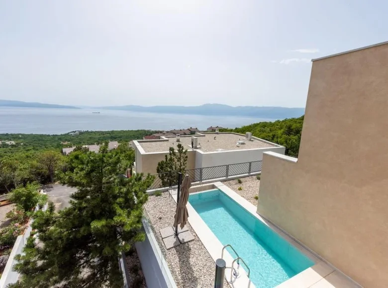 3 bedroom villa 190 m² Kostrena, Croatia