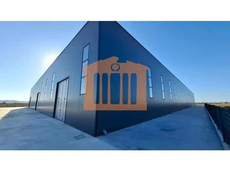 Склад 5 000 м² в Дурресе, Албания