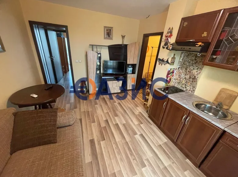 Квартира 2 спальни 55 м² Несебр, Болгария