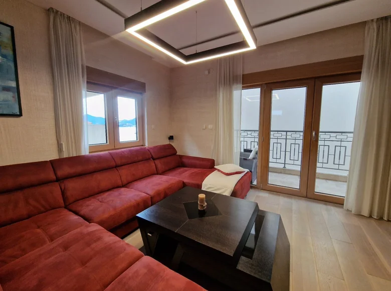 Mieszkanie 2 pokoi 68 m² w Przno, Czarnogóra