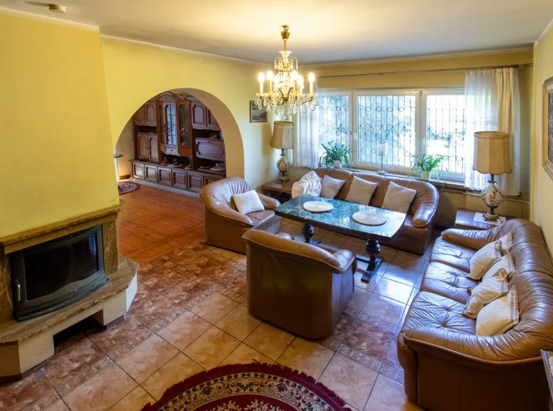 Дом 270 м² Лодзинское воеводство, Польша