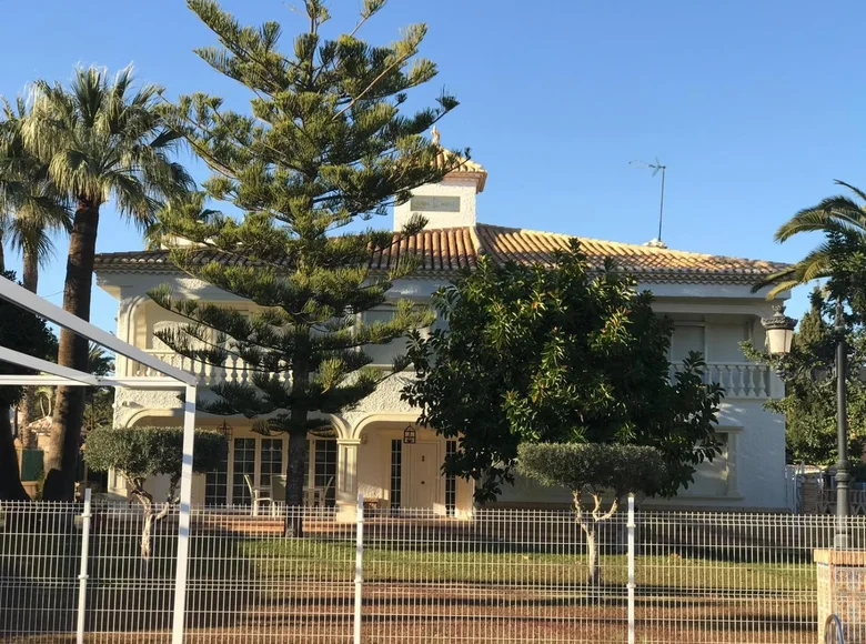 6-Schlafzimmer-Villa 545 m² Orihuela, Spanien