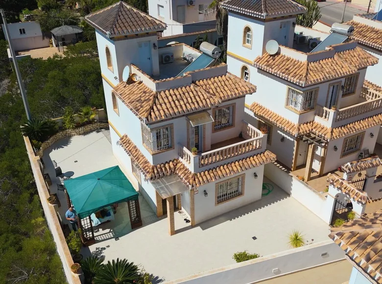 villa de 3 chambres 97 m² Torrevieja, Espagne