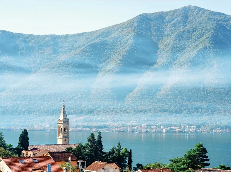 4-Schlafzimmer-Villa 379 m² Kotor, Montenegro