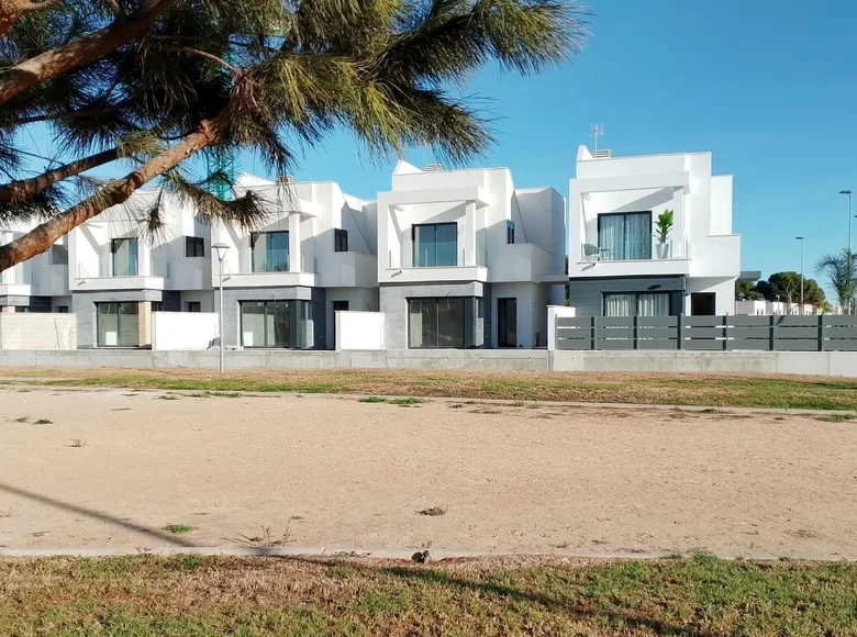 Villa de tres dormitorios 109 m² San Javier, Španjolska