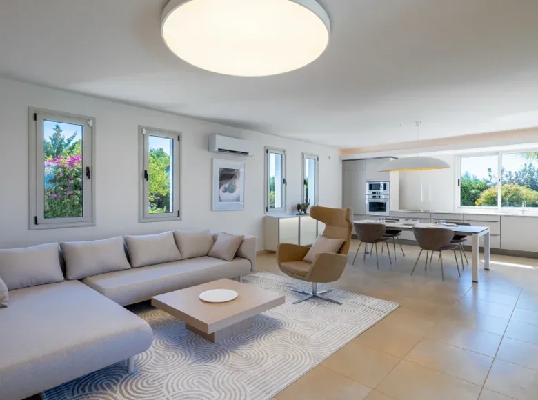 Квартира 4 комнаты 257 м² Куклия, Кипр