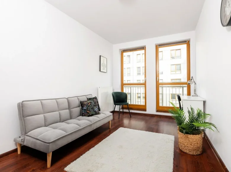2 bedroom apartment 75 m² Warsaw, Poland
