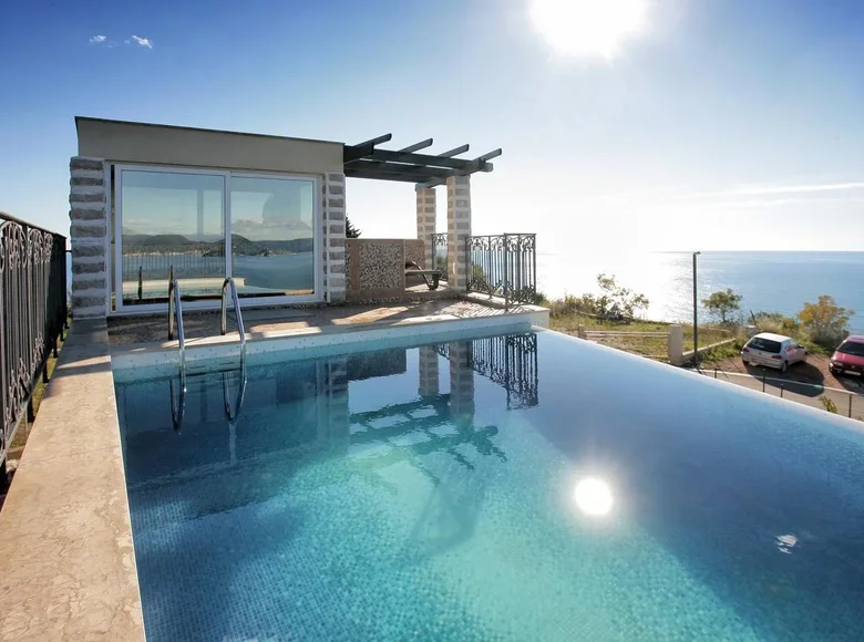 5 bedroom house 434 m² Krstac, Montenegro