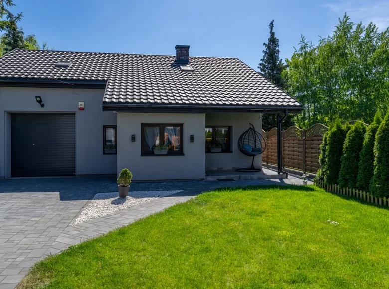 4 room house 94 m² Blonie, Poland