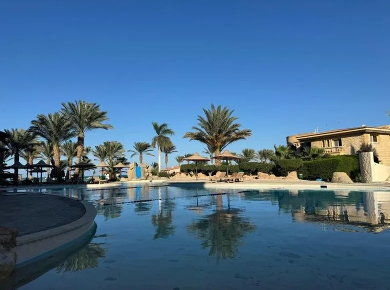 2 bedroom condo 130 m² Al Hadaba, Egypt