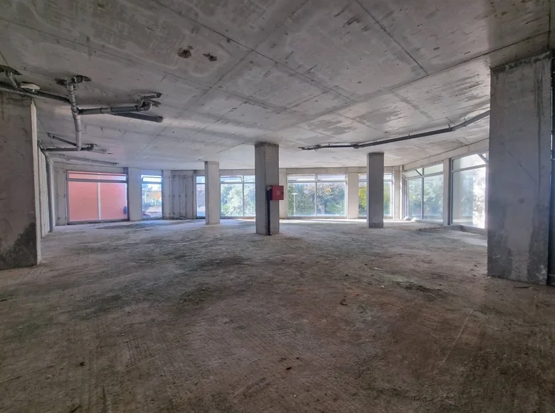 Коммерческое помещение 1 спальня 406 м² в Петроваце, Черногория