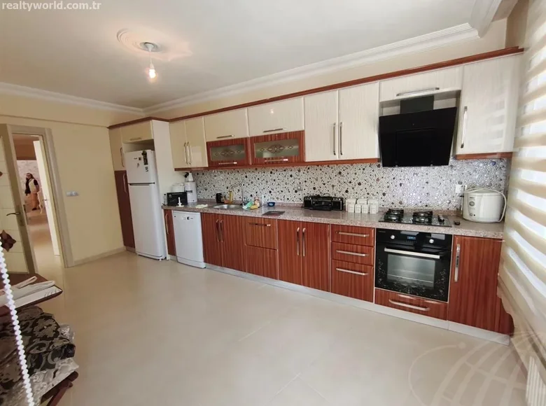 Mieszkanie 4 pokoi 140 m², Turcja