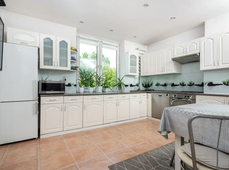 2 room apartment 52 m² Krakow, Poland