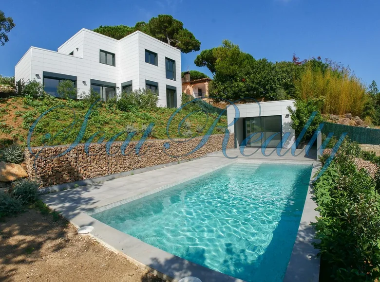 4 bedroom Villa 1 007 m² Calonge, Spain