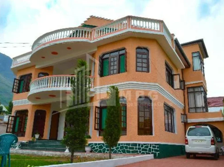 4 bedroom Villa 400 m² Tbilisi, Georgia