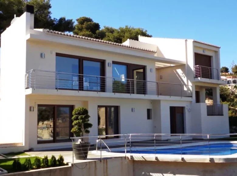 4-Schlafzimmer-Villa 540 m² Javea, Spanien