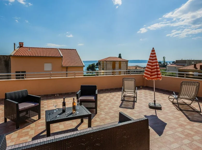 Hotel 360 m² Kastel Kambelovac, Chorwacja