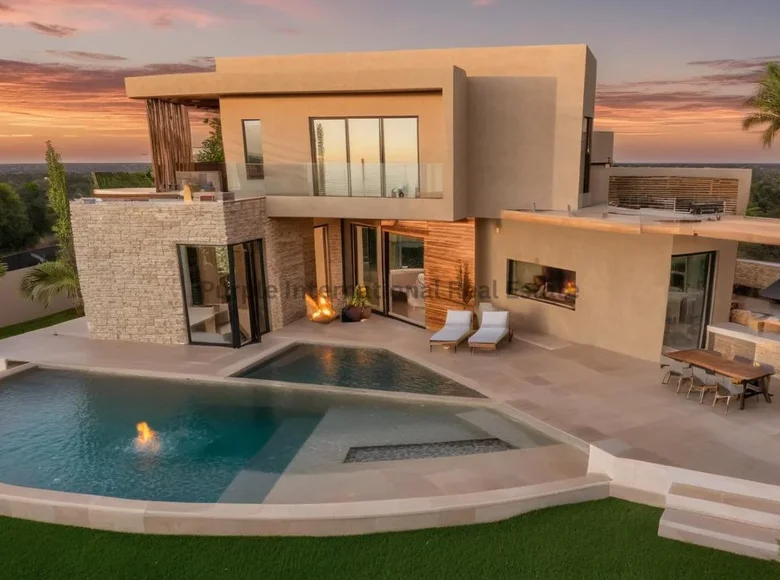 villa de 5 chambres 279 m² Péyia, Chypre