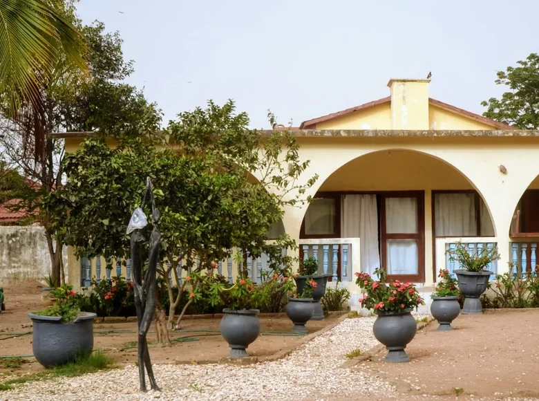 Casa 4 habitaciones 800 m² Sukuta, Gambia