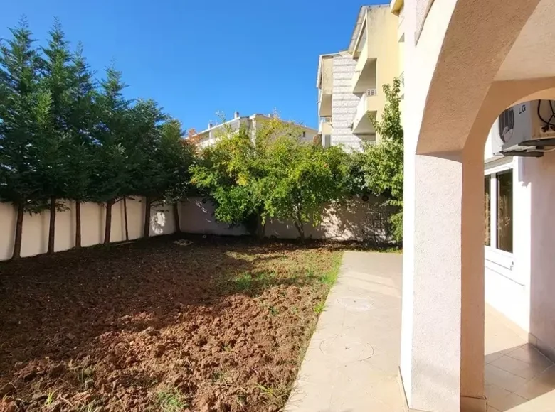 7 bedroom villa 550 m² Budva, Montenegro