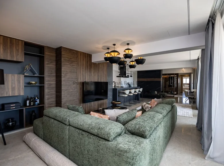 2 bedroom penthouse 183 m² Paralimni, Cyprus