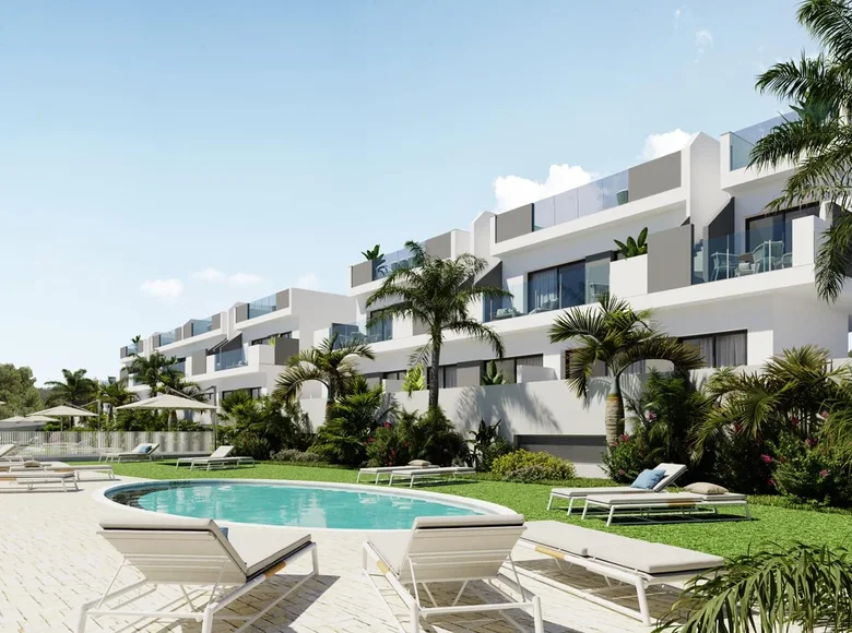 Mieszkanie 2 pokoi 178 m² Torrevieja, Hiszpania