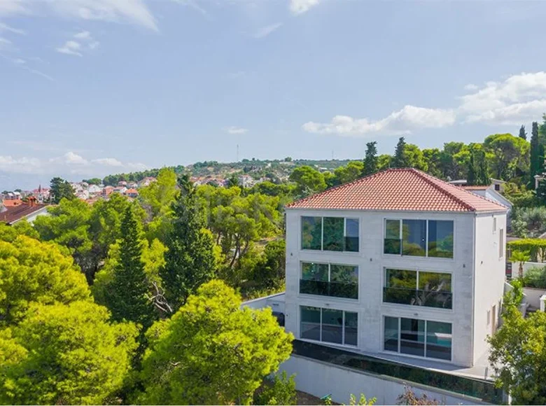 6 room villa 399 m² Opcina Postira, Croatia