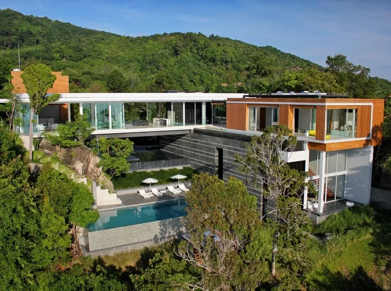 4-Schlafzimmer-Villa 2 400 m² Kamala, Thailand