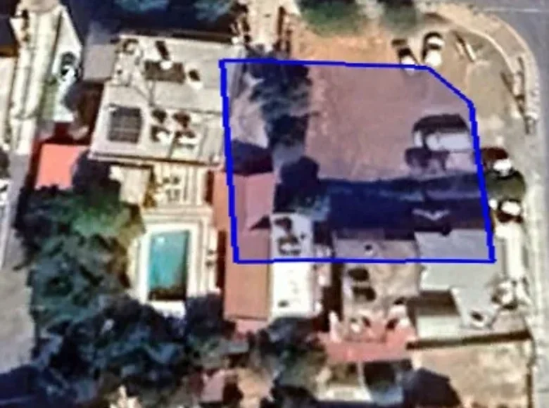 Atterrir  Kato Polemidion Municipality, Chypre