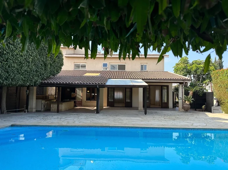 Wohnung 5 Schlafzimmer 500 m² in Limassol, Zypern