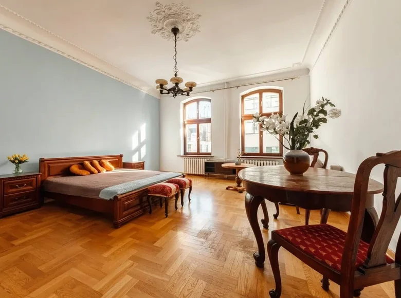 Apartamento 4 habitaciones 153 m² en Varsovia, Polonia