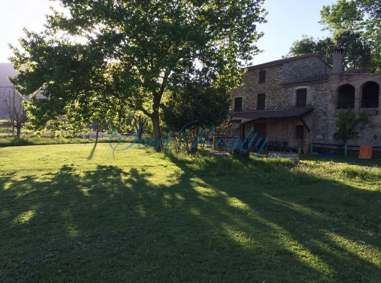 7-Schlafzimmer-Villa 9 640 m² la Cellera de Ter, Spanien