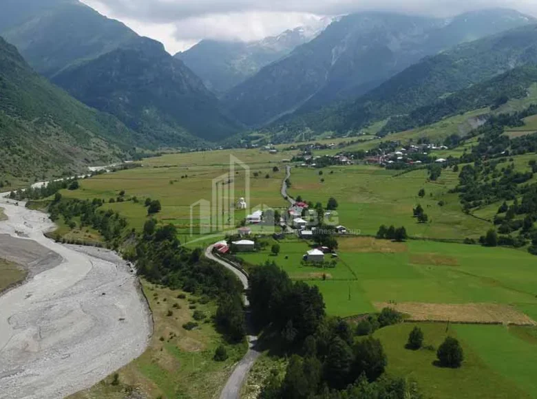 Земельные участки 1 600 м² Тбилиси, Грузия