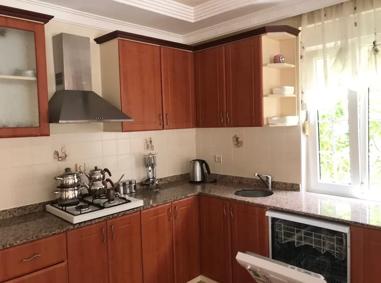 Willa 4 pokoi 235 m², Turcja