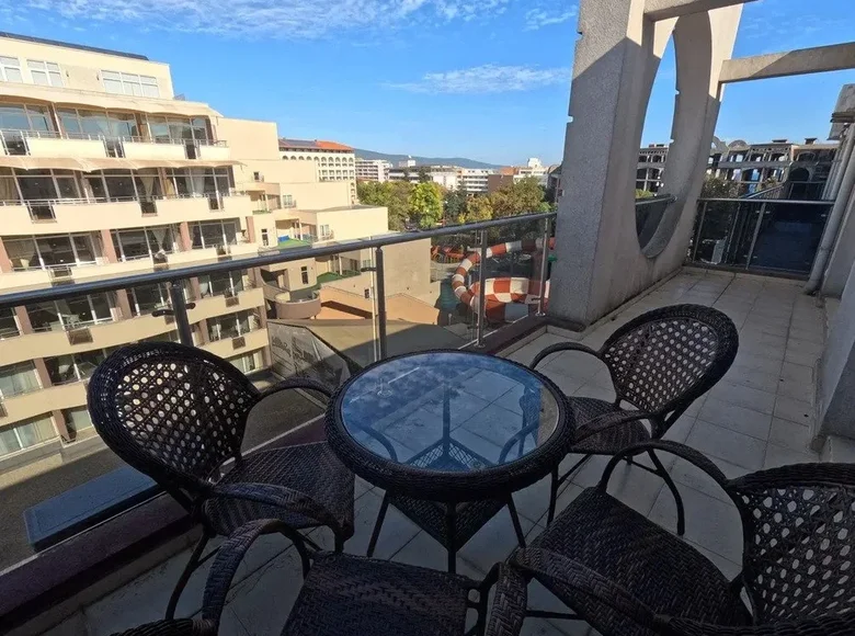 Mieszkanie 2 pokoi 61 m² Nesebyr, Bułgaria