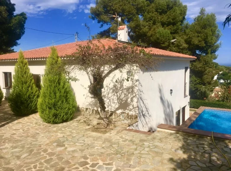 5 bedroom villa 250 m² Denia, Spain