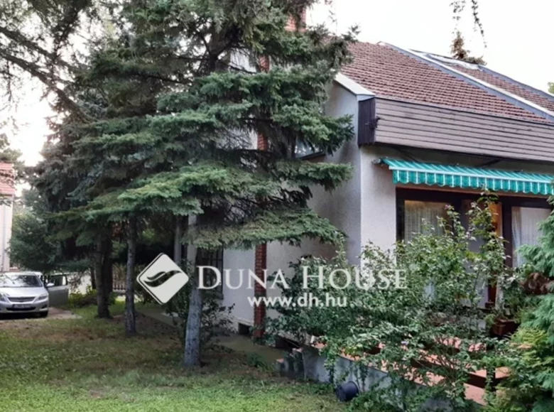 House 2 bathrooms 187 m² in Budapest, Hungary