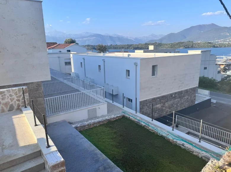 Villa 2 chambres 74 m² Tivat, Monténégro