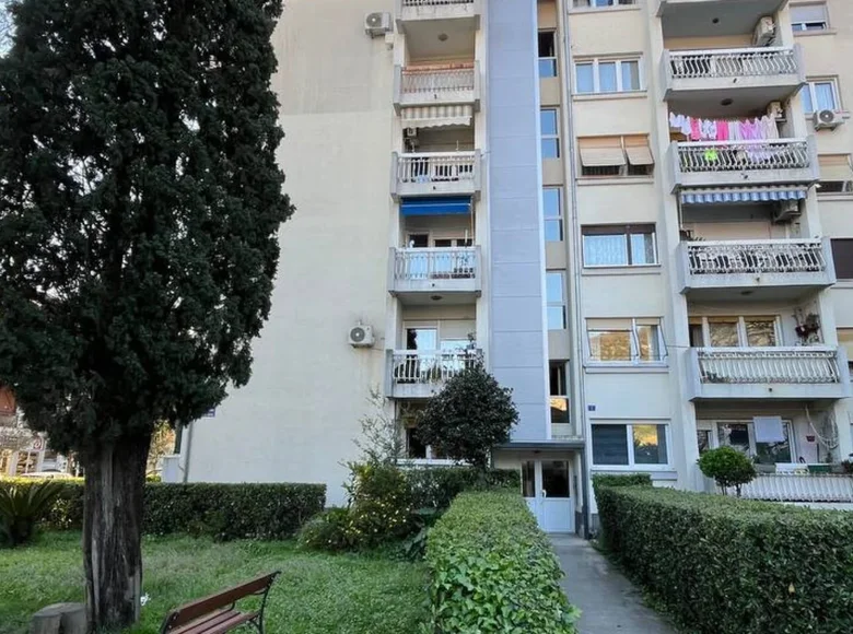 Квартира 1 спальня 34 м² Тиват, Черногория