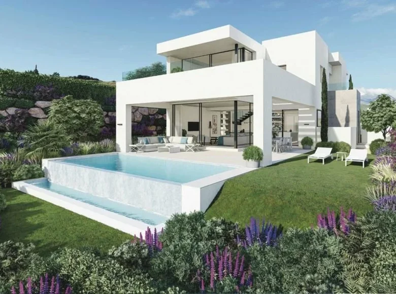 Villa de tres dormitorios 226 m² Estepona, Španjolska