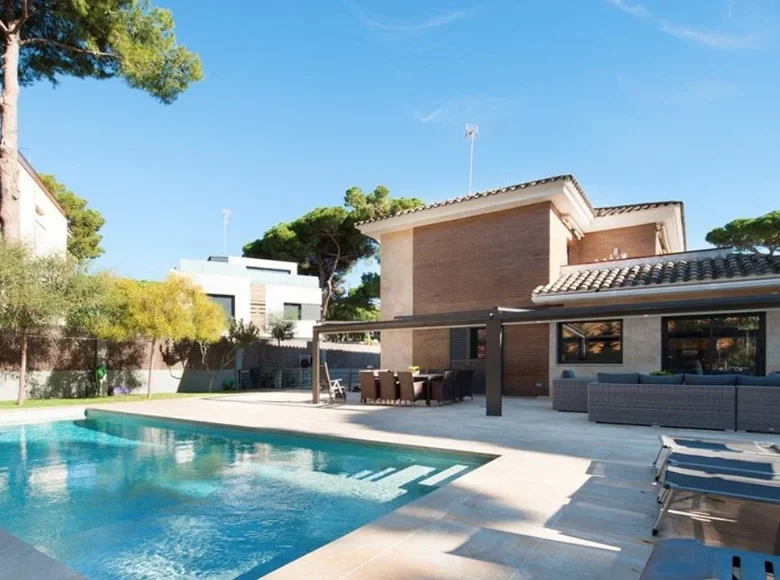 Willa 6 pokojów 388 m² Castelldefels, Hiszpania