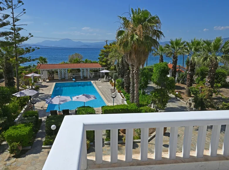 5 bedroom villa 350 m² Municipality of Megara, Greece