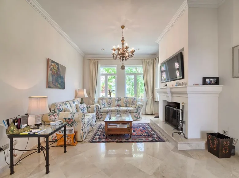 5-Schlafzimmer-Villa 756 m² Benahavis, Spanien