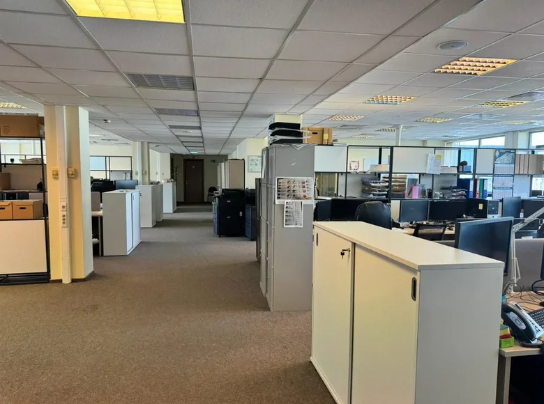 Office 8 730 m² in Moscow, Russia